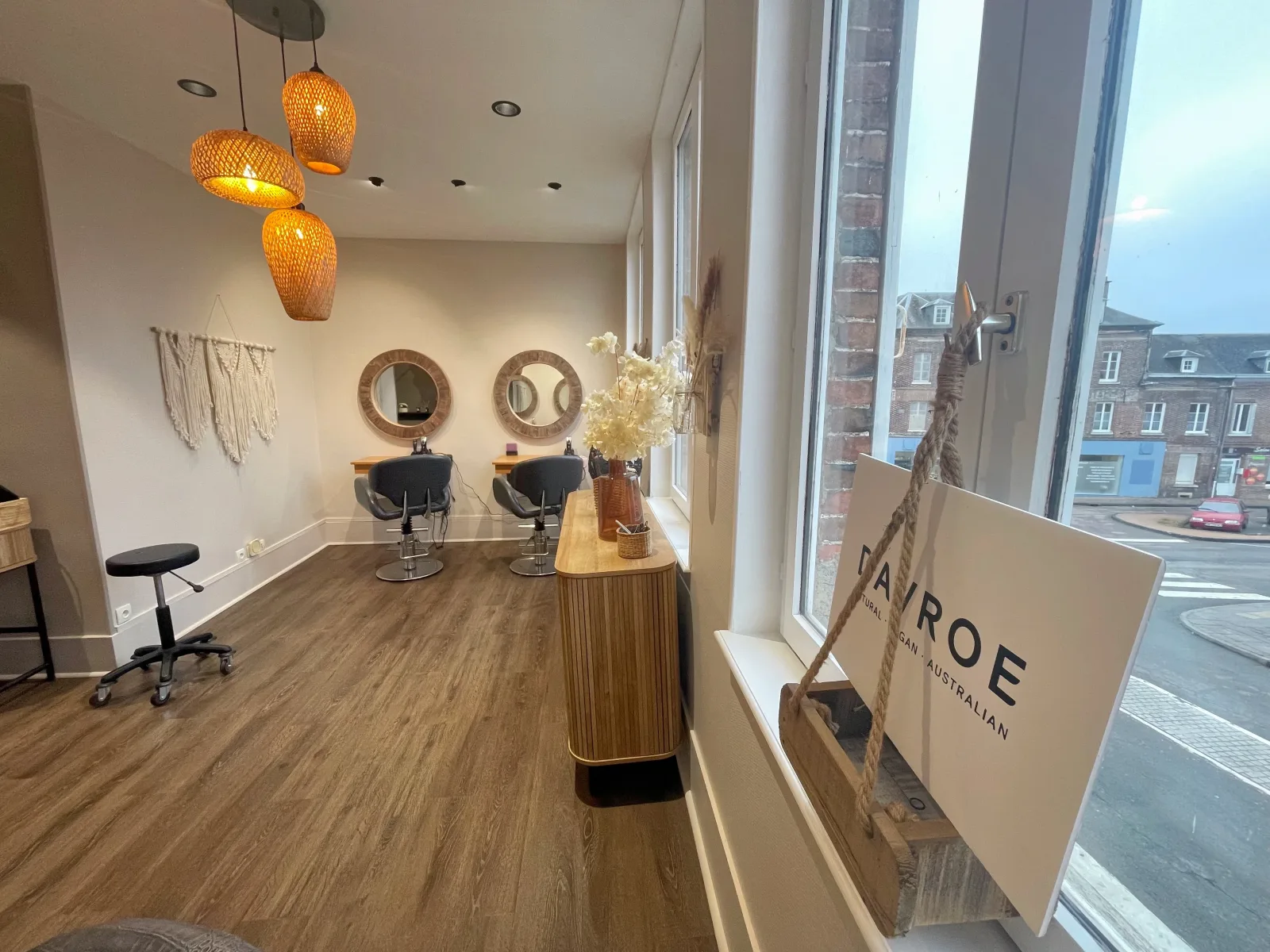 Histoire de Coupe by PEOPLE - Coiffure Le Neubourg - Histoire de Coupe by PEOPLE - Photo Galerie - OneBooking