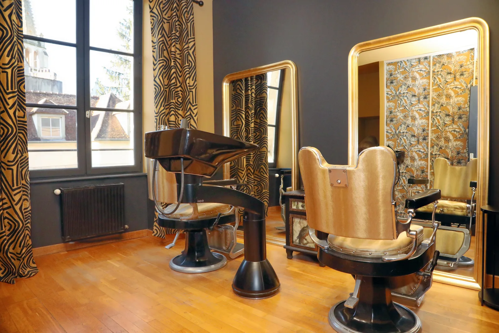 Marie laure en aparté - Coiffure Senlis - Marie laure en aparté - Photo Galerie - OneBooking