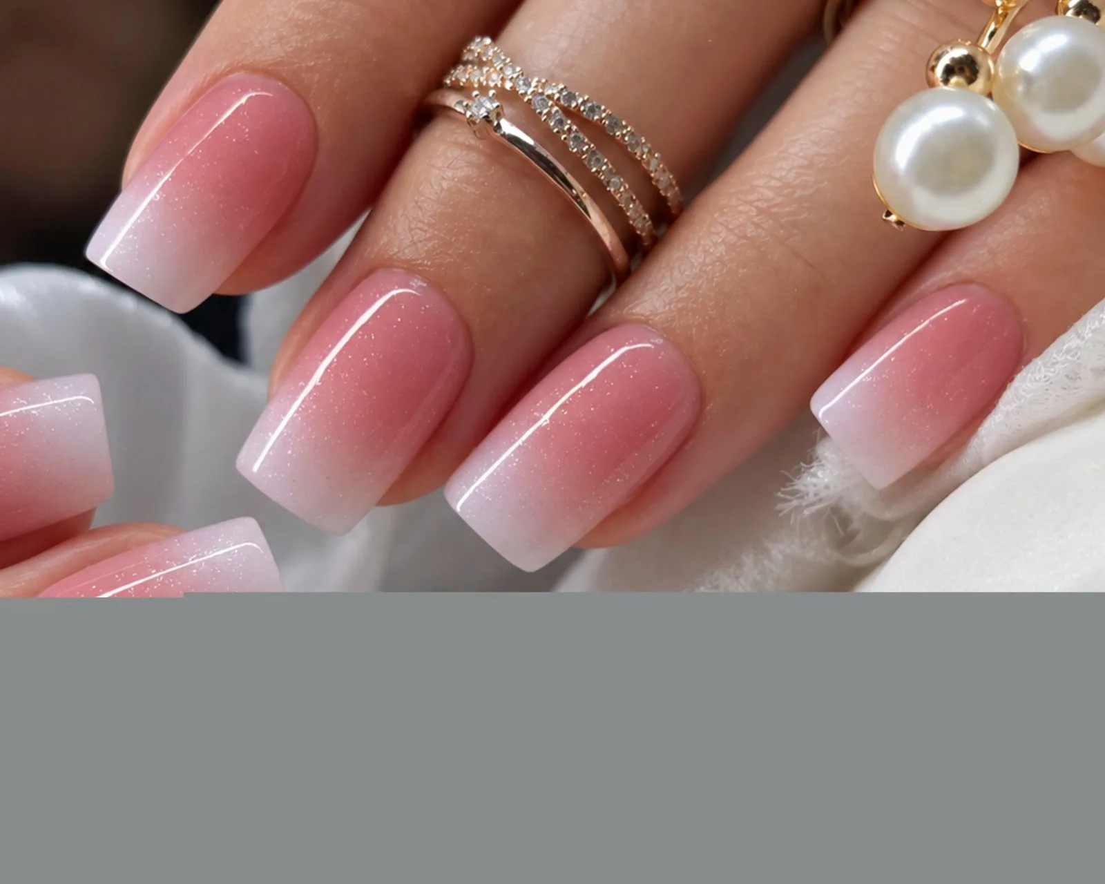 Divin’Ongles - Beauté-Regard - Ongles & Cils - Onglerie Villefranche-de-Rouergue - Divin’Ongles - Beauté-Regard - Ongles & Cils - Photo Galerie - OneBooking