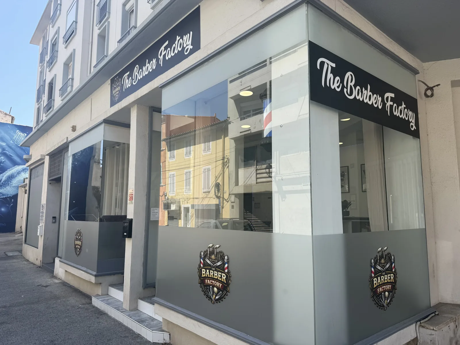 The Barber Factory - Coiffure La Seyne-sur-Mer - The Barber Factory - Photo Galerie - OneBooking