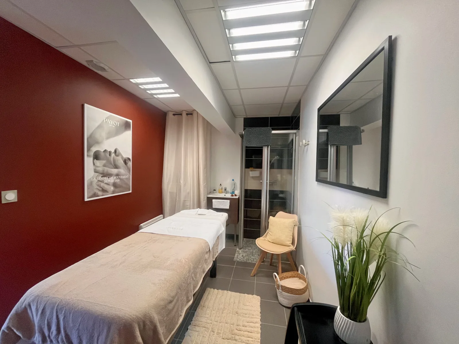 L’Instant Précieux - Onglerie Bouloc - L’Instant Précieux - Photo Galerie - OneBooking
