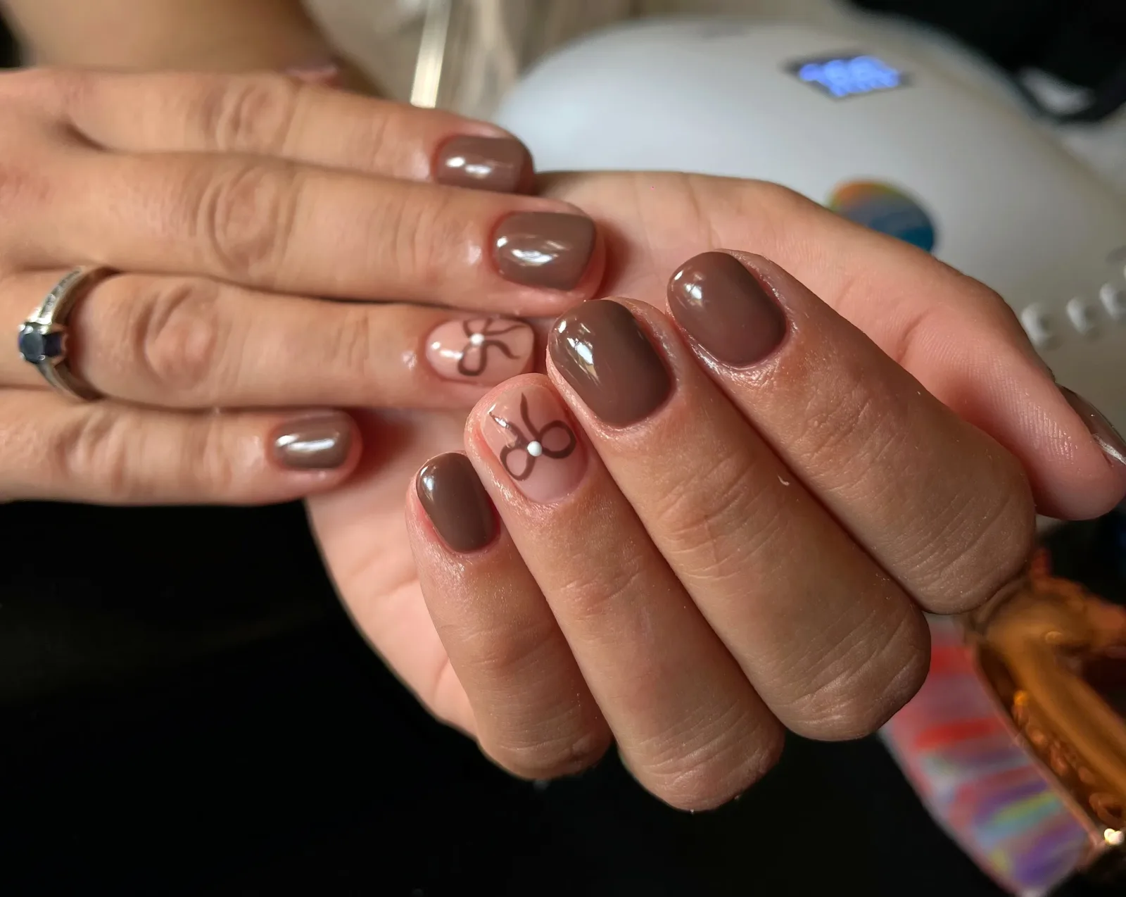 Les ongles de Vivi - Onglerie L'Isle-sur-la-Sorgue - Les ongles de Vivi - Photo Galerie - OneBooking