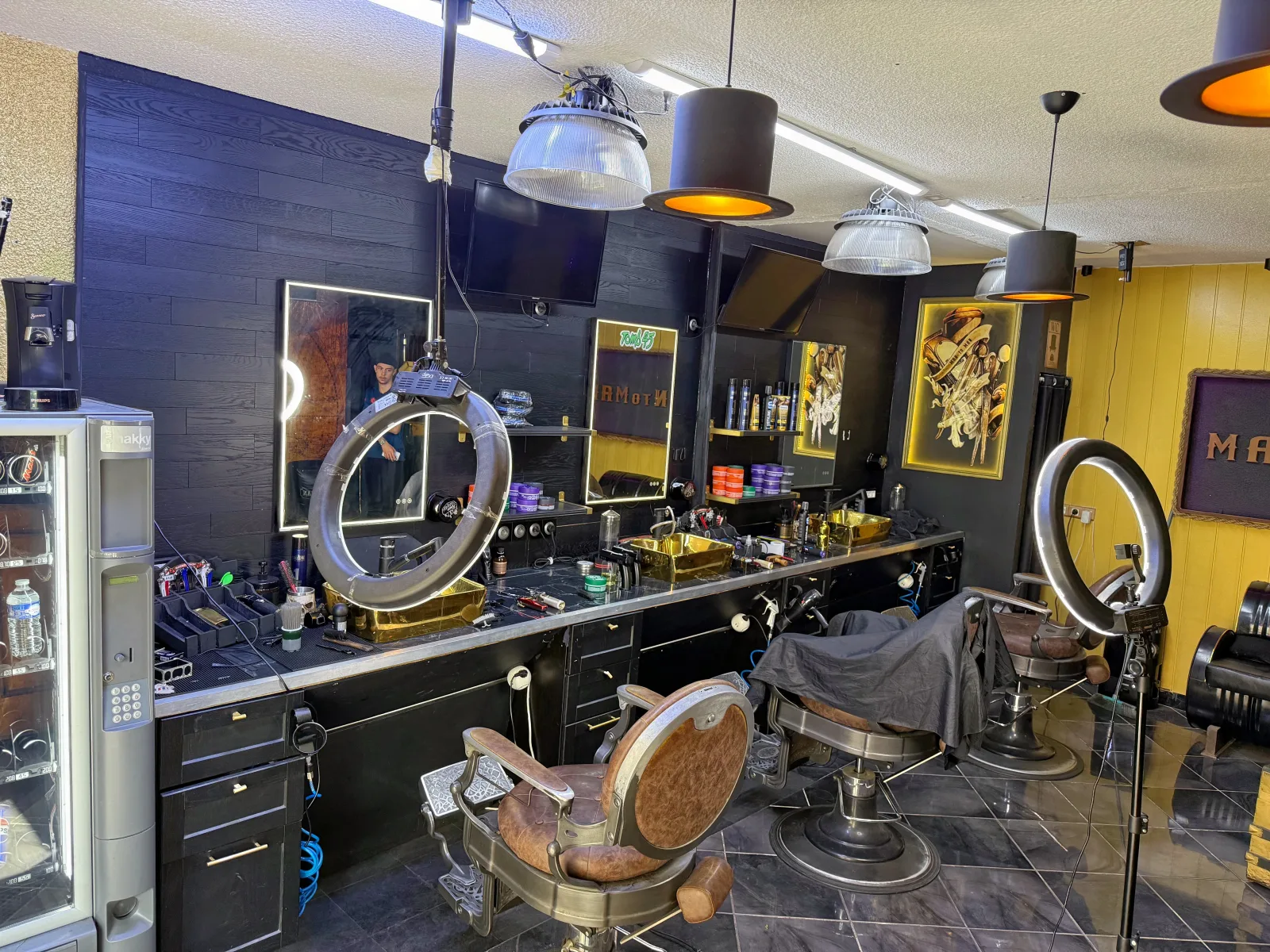 Man to Man Barbershop - Coiffure Sète - Man to Man Barbershop - Photo Galerie - OneBooking