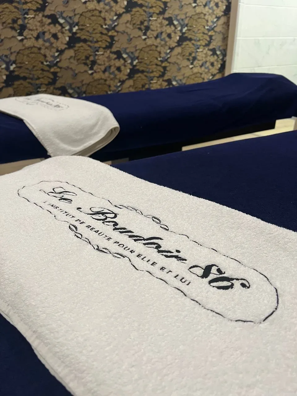 Le Boudoir 86 SPA - Onglerie Biard - Le Boudoir 86 SPA - Photo Galerie - OneBooking