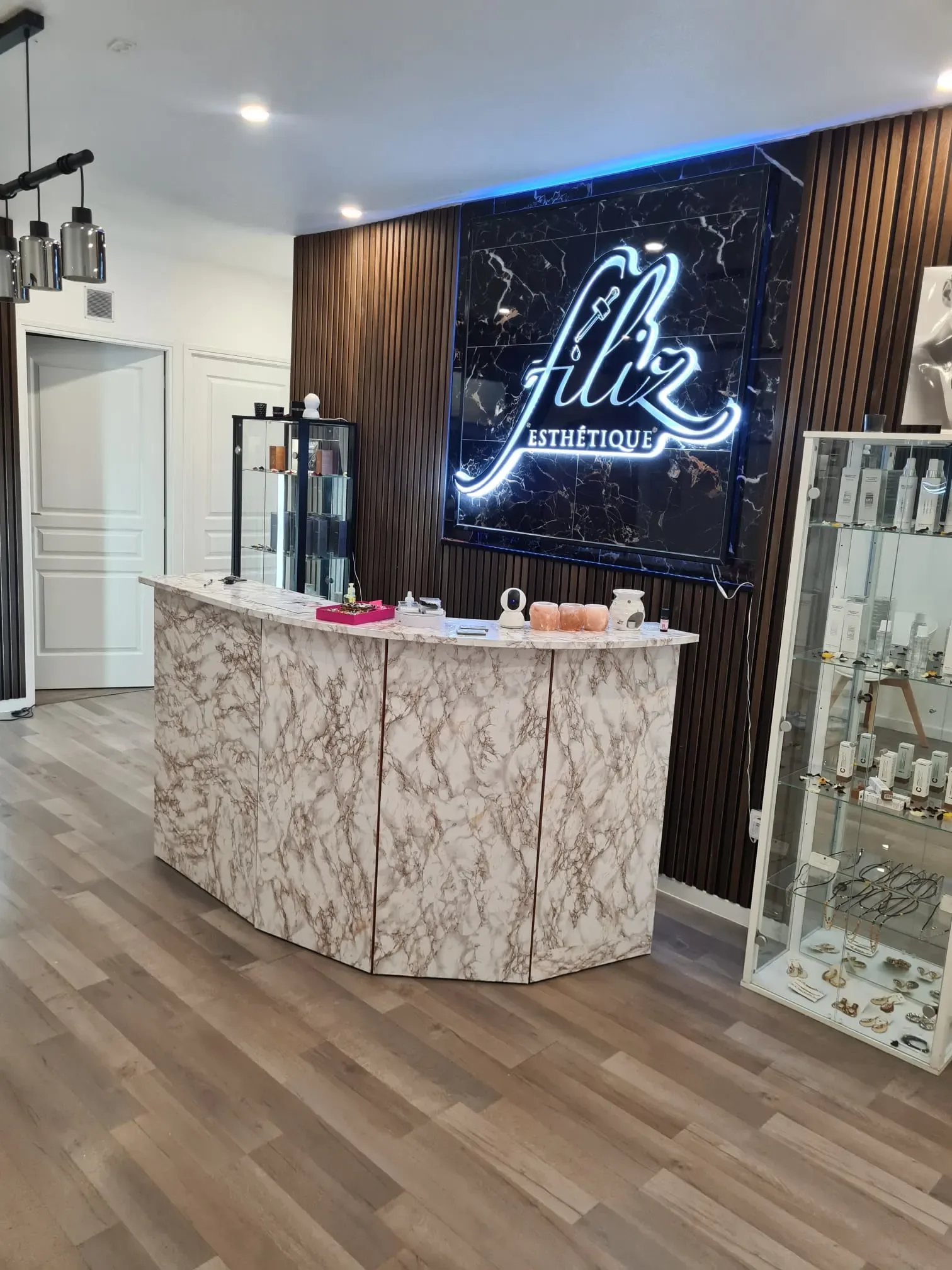 Filiz Esthetique - Sourcils & cils Strasbourg - Filiz Esthetique - Photo Galerie - OneBooking