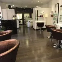 Le Salon Malvina - Coiffure Gaillac - Le Salon Malvina - Photo Galerie - OneBooking