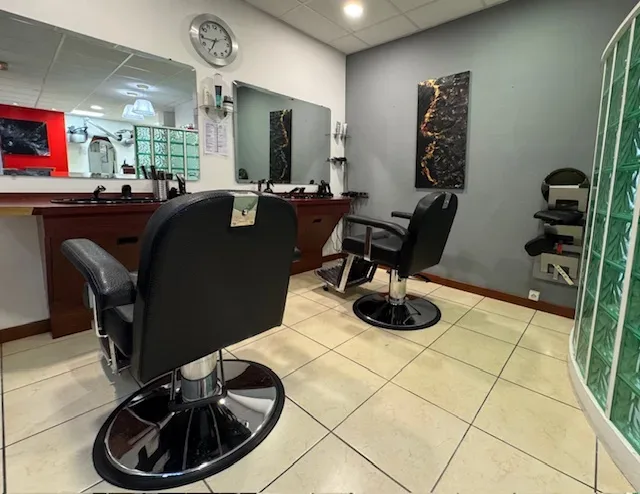 SG Coiffure - Coiffure Pluguffan - SG Coiffure - Photo Galerie - OneBooking