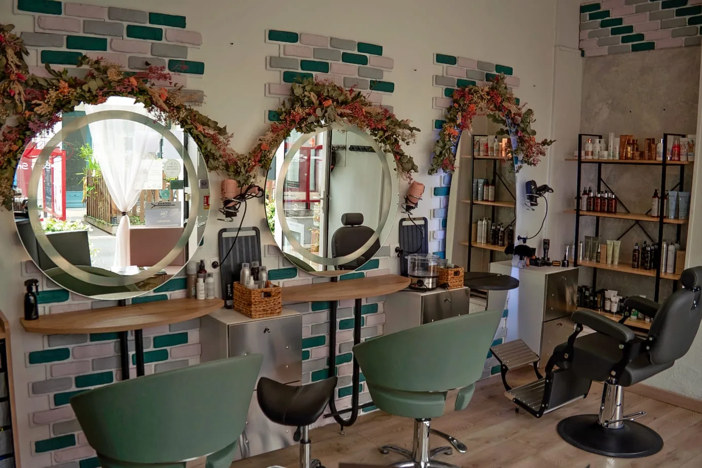 L'île Ø Ciseaux - Coiffure Le Château-d'Oléron - L'île Ø Ciseaux - Photo Galerie - OneBooking
