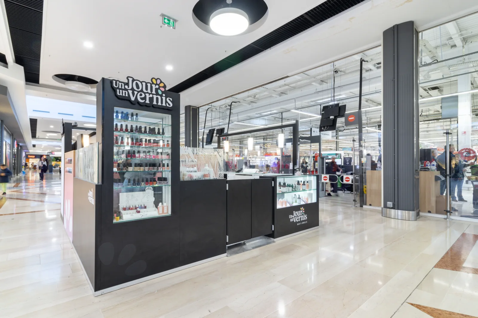 Un Jour un Vernis - Onglerie Faches-Thumesnil - Un Jour un Vernis - Photo Galerie - OneBooking