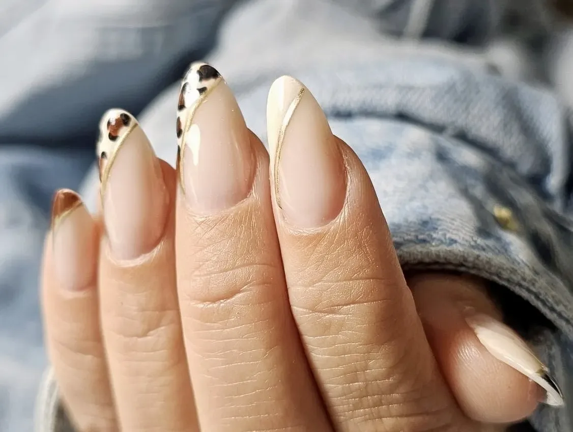 Ongles 2 Fée Prothésiste Ongulaire - Onglerie Baden - Ongles 2 Fée Prothésiste Ongulaire - Photo Galerie - OneBooking