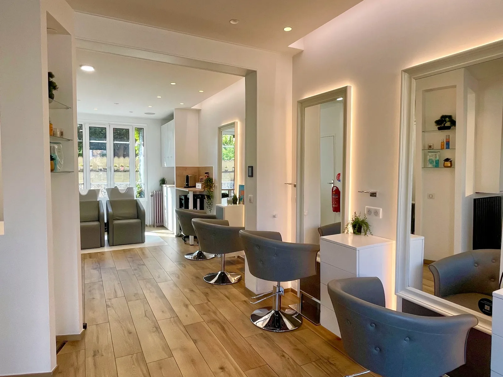 Le salon - Coiffure Viroflay - Le salon - Photo Galerie - OneBooking