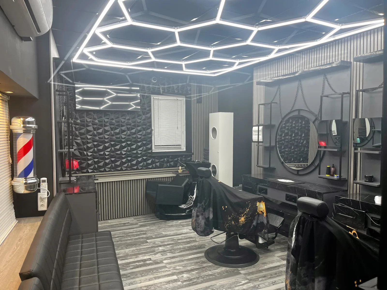 716 coiffure - Coiffure Saint-Genis-Laval - 716 coiffure - Photo Galerie - OneBooking