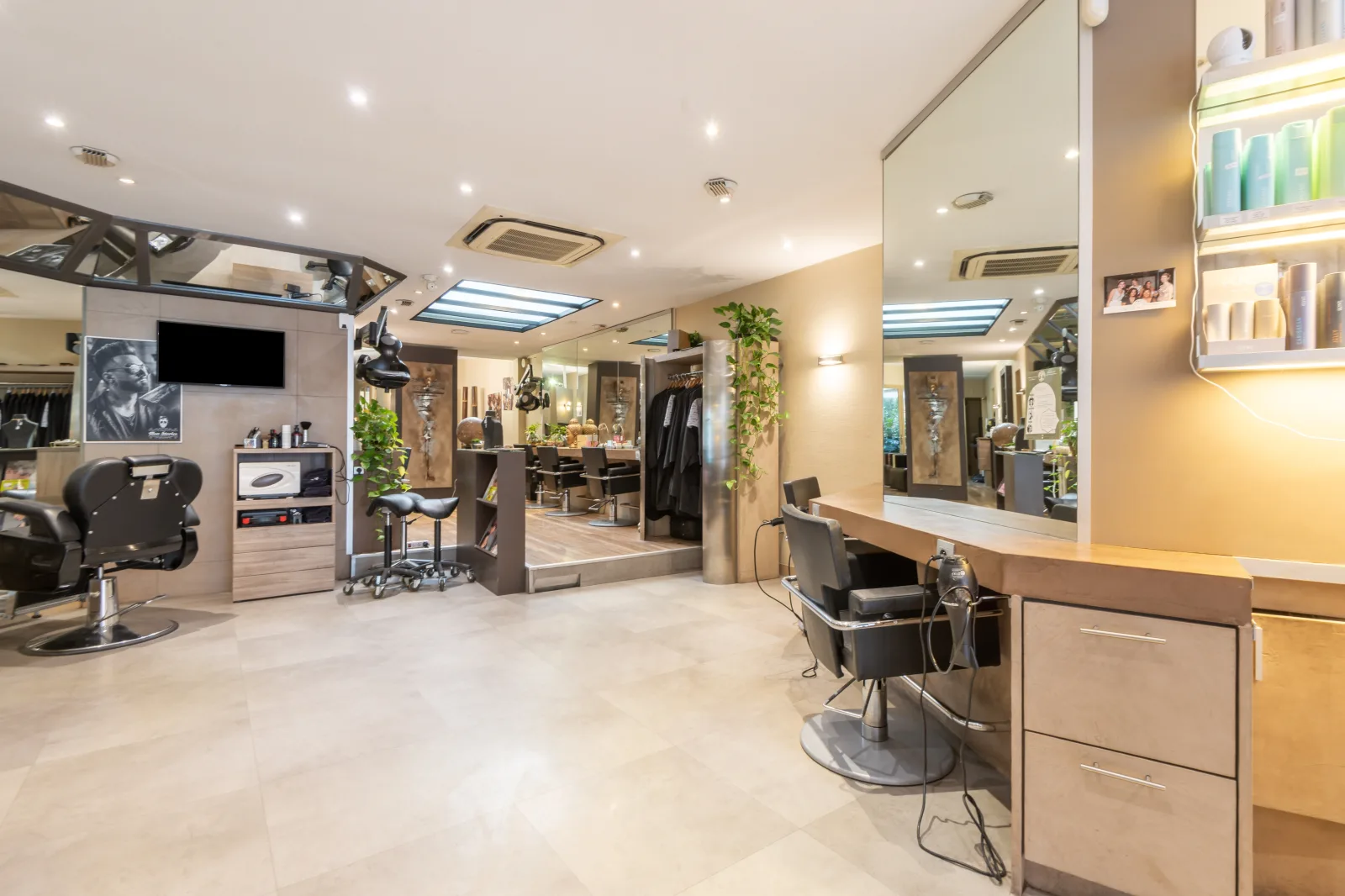 BIGOUDIME - Coiffure Loos - BIGOUDIME - Photo Galerie - OneBooking