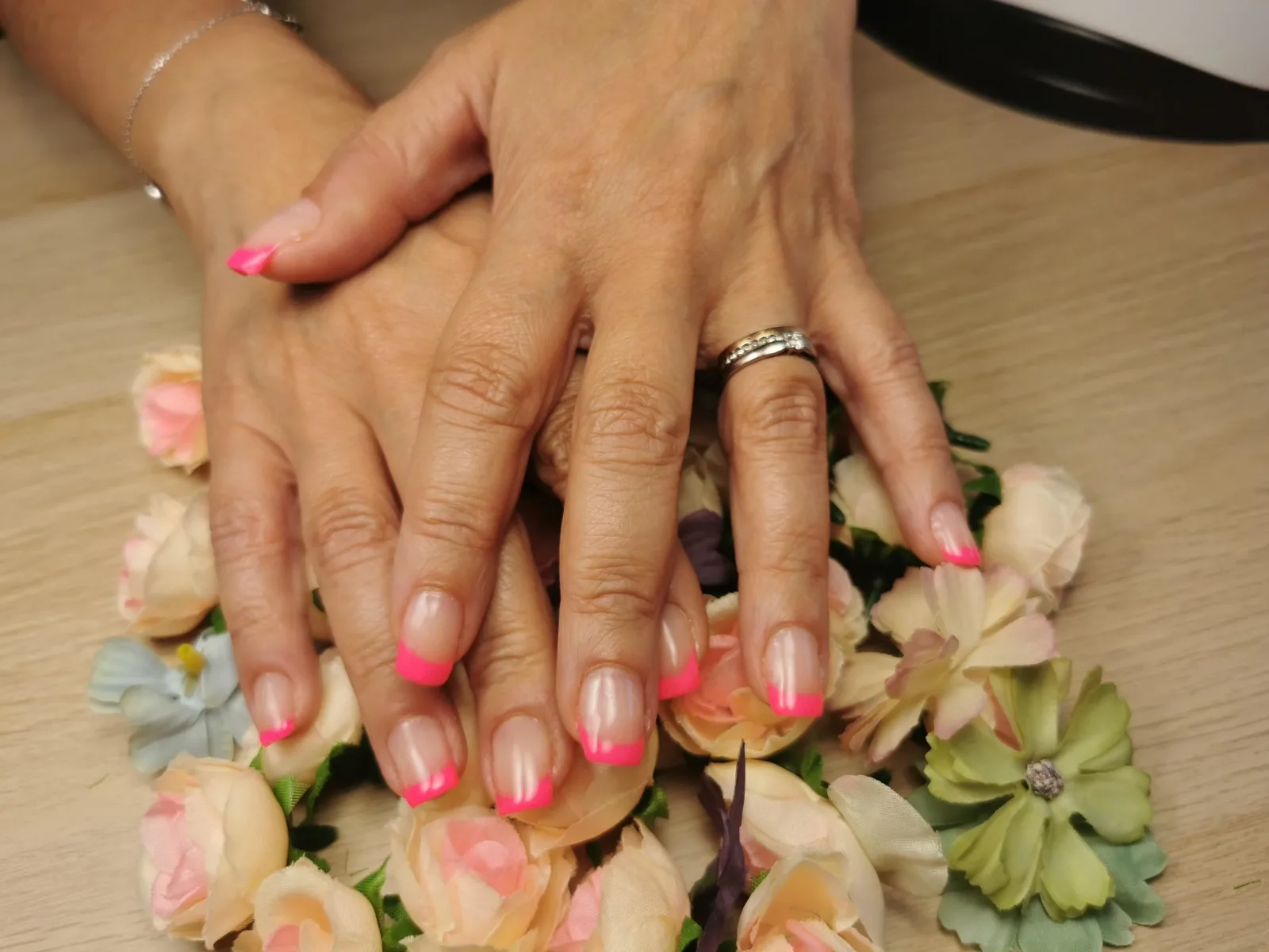 Emi & ongles - Onglerie Revel - Emi & ongles - Photo Galerie - OneBooking