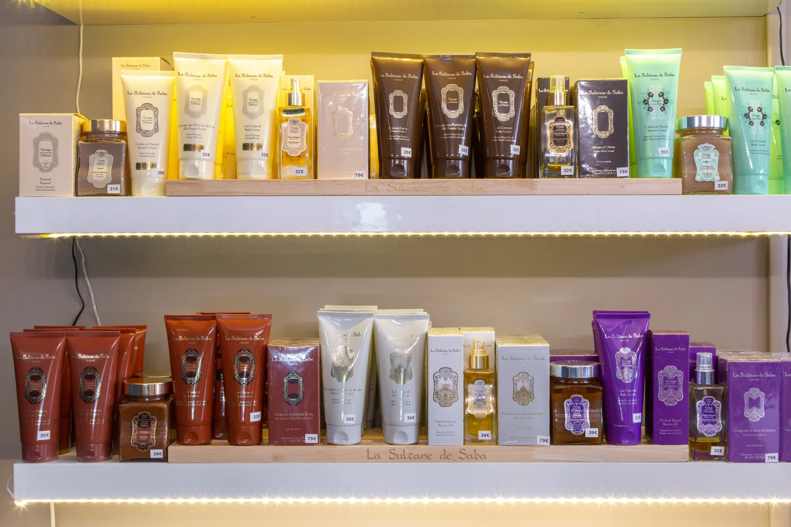Antik Spa - Onglerie Le Neubourg - Antik Spa - Photo Galerie - OneBooking