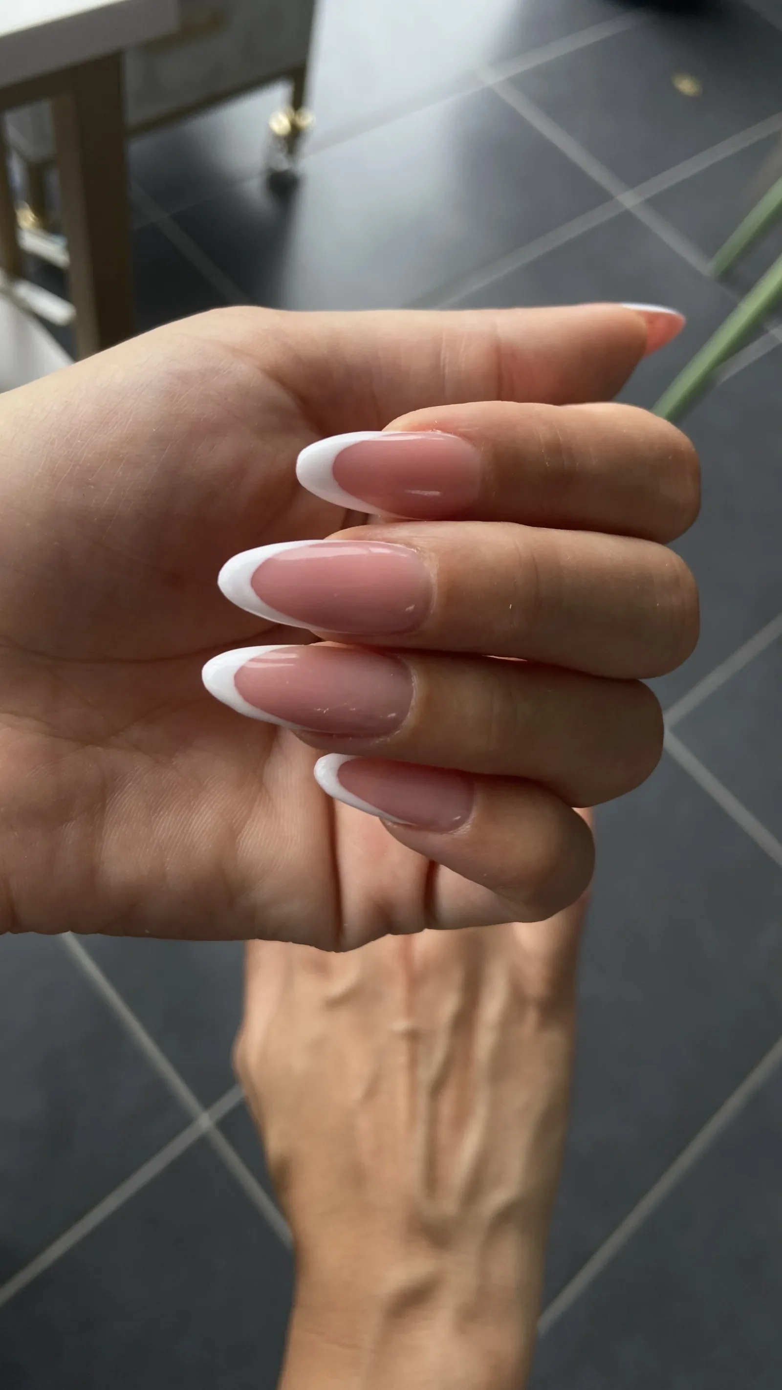MG Lady Nail - Onglerie Haguenau - MG Lady Nail - Photo Galerie - OneBooking