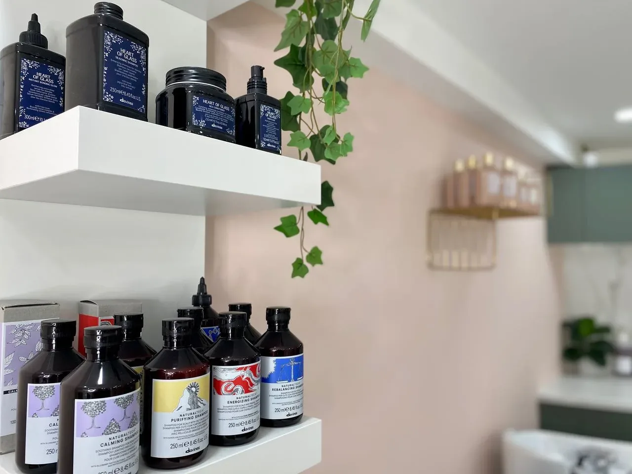 Maison L - Coiffure Villefranche-sur-Mer - Maison L - Photo Galerie - OneBooking