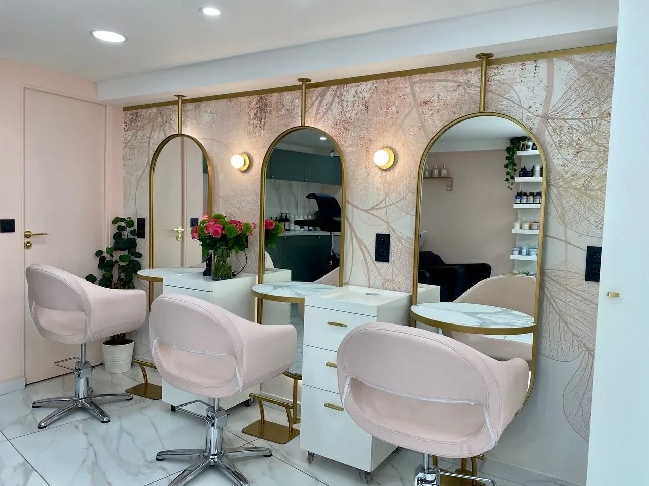 Maison L - Coiffure Villefranche-sur-Mer - Maison L - Photo Galerie - OneBooking