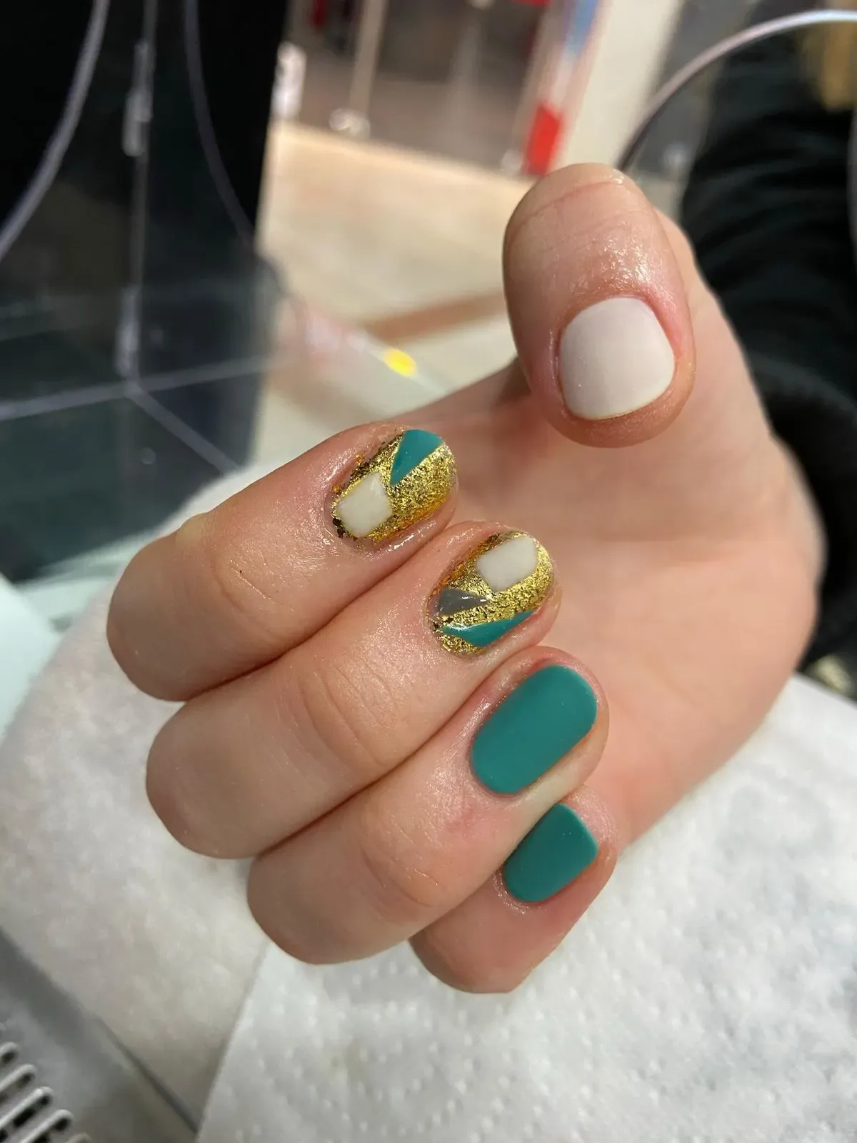 Un Jour un Vernis - Onglerie Faches-Thumesnil - Un Jour un Vernis - Photo Galerie - OneBooking