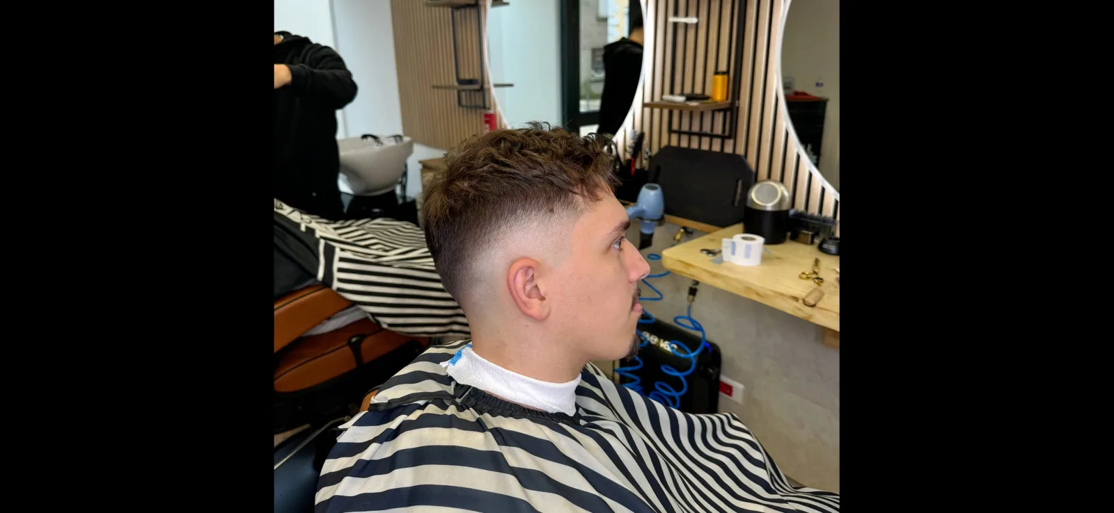 Who’s Next Barbershop - Coiffure La Verpillière - Who’s Next Barbershop - Photo Galerie - OneBooking