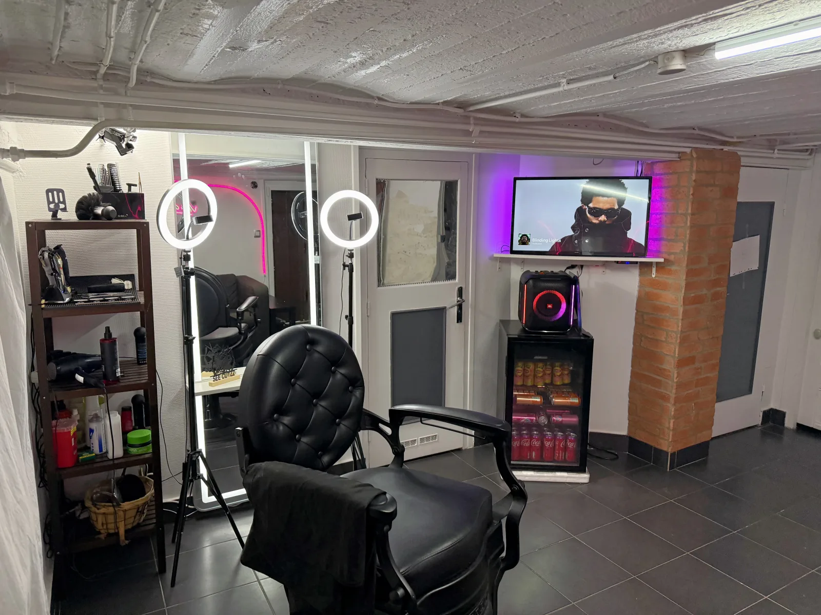 See.Cutzz - Barbier Villeneuve-Saint-Georges - See.Cutzz - Photo Galerie - OneBooking