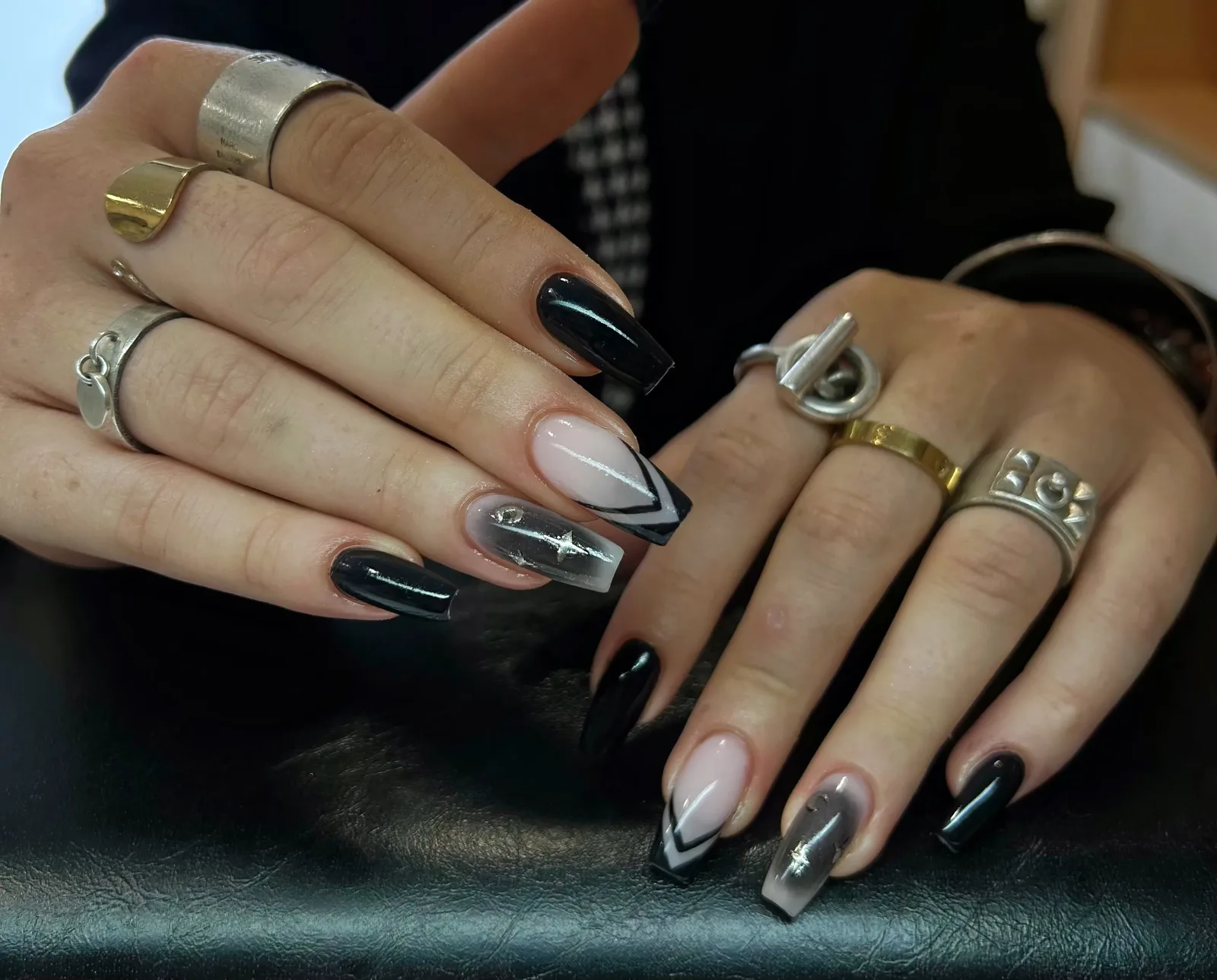 L'Instant Ongles et Regard - Institut de beauté Aucamville - L'Instant Ongles et Regard - Photo Galerie - OneBooking