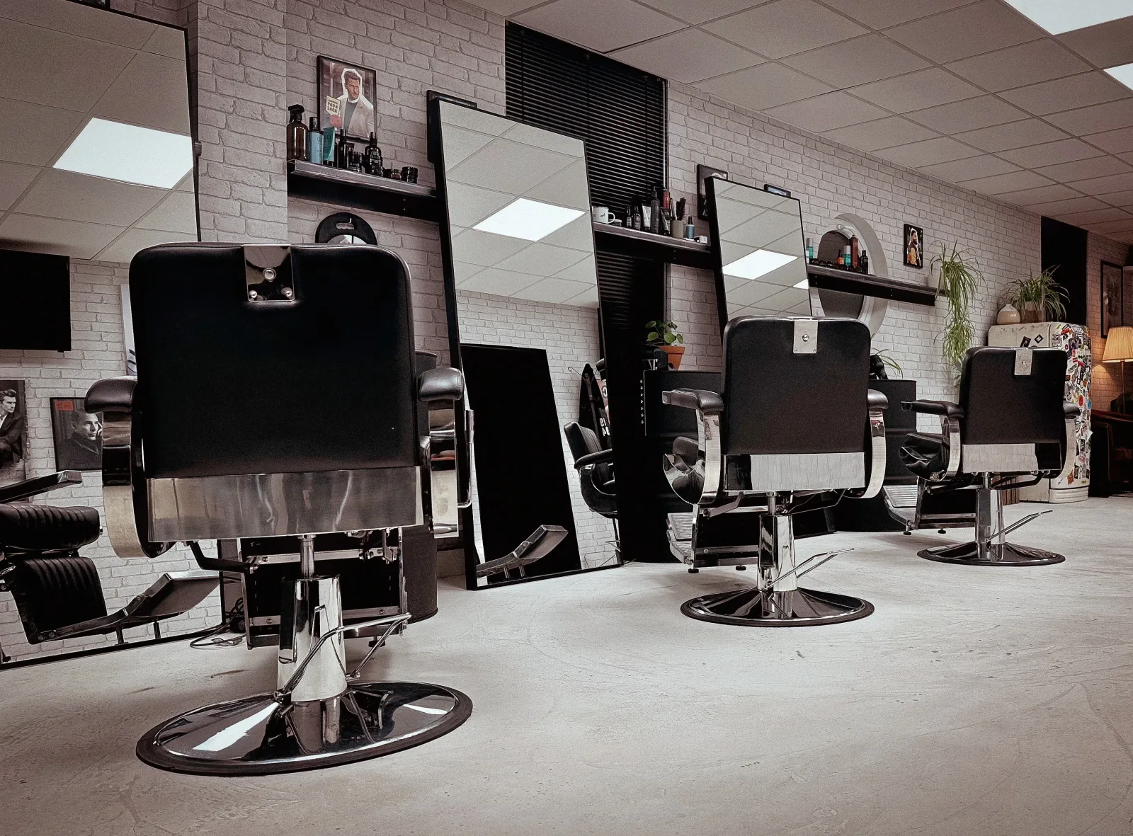 La Couperie - Coiffure Saint-Jouan-des-Guérets - La Couperie - Photo Galerie - OneBooking