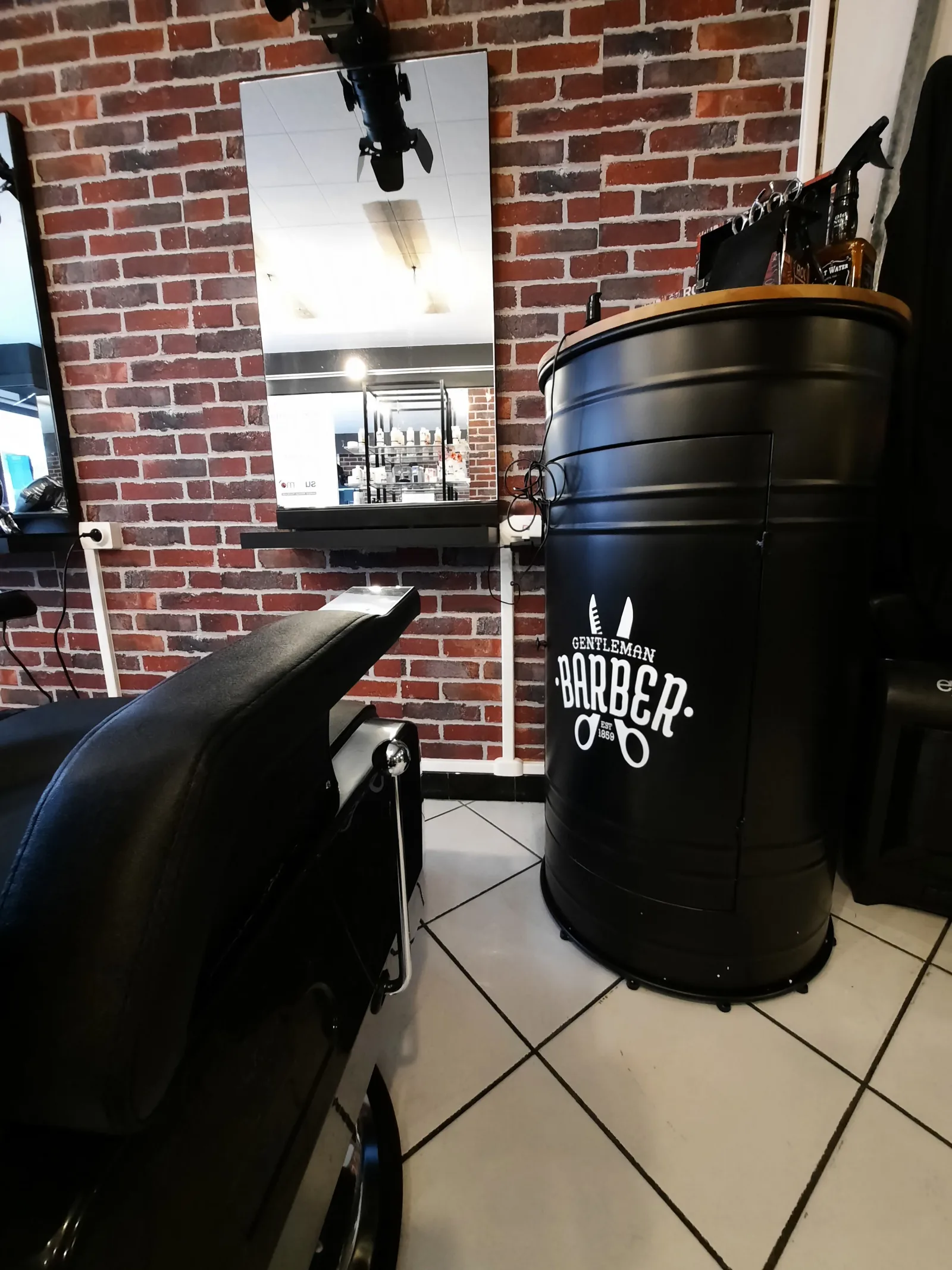 Studio Victoria - Coiffure Decize - Studio Victoria - Photo Galerie - OneBooking