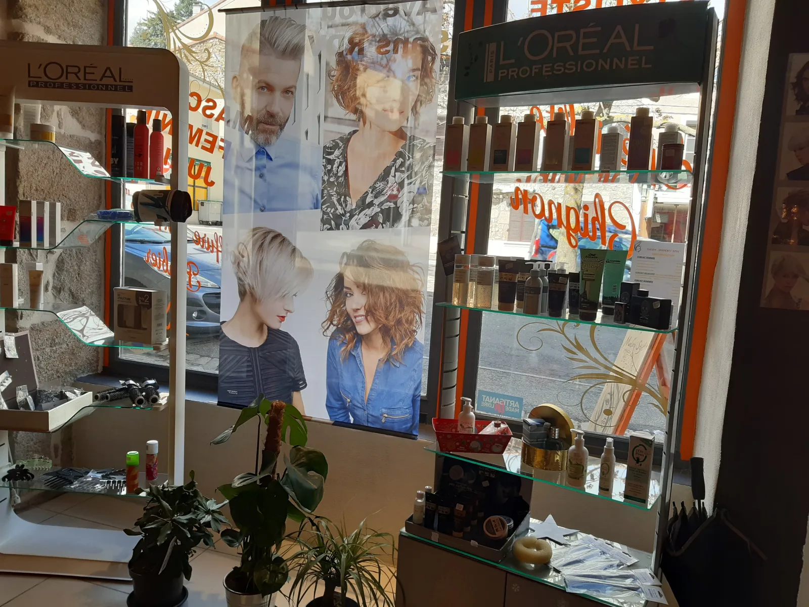 Modern’ Styl’ - Coiffure Bourg-Argental - Modern’ Styl’ - Photo Galerie - OneBooking
