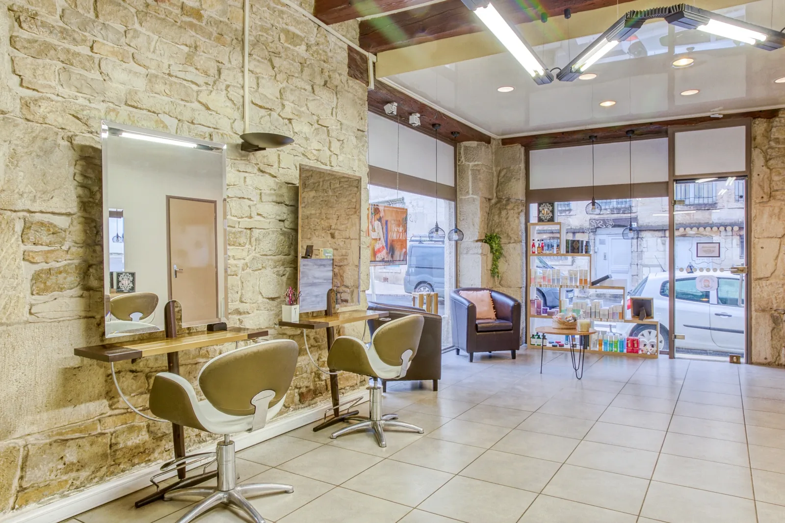 Studio P. - Coiffure Dole - Studio P. - Photo Galerie - OneBooking