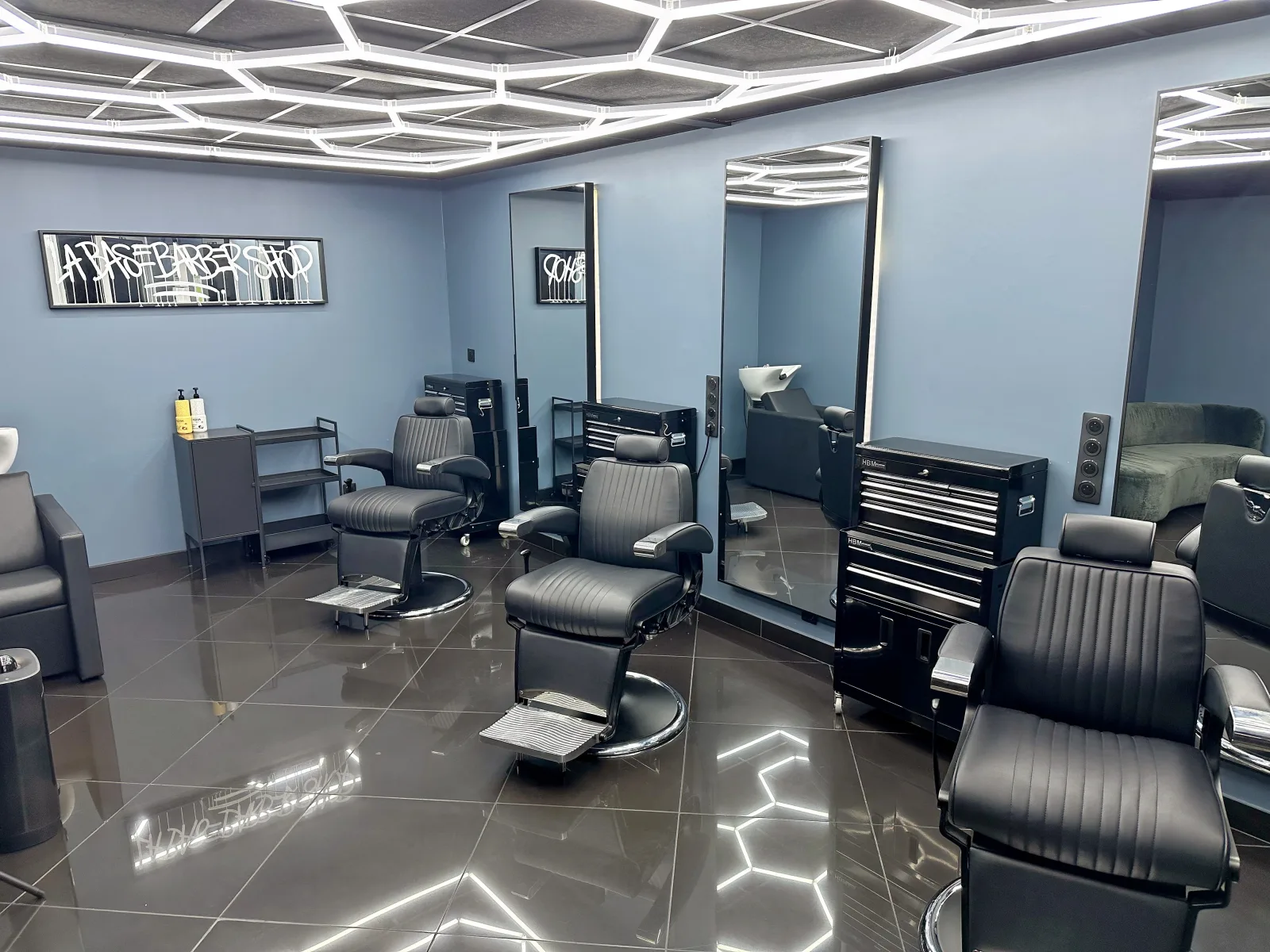 La base barber shop - Barbier Saint-Just-Saint-Rambert - La base barber shop - Photo Galerie - OneBooking