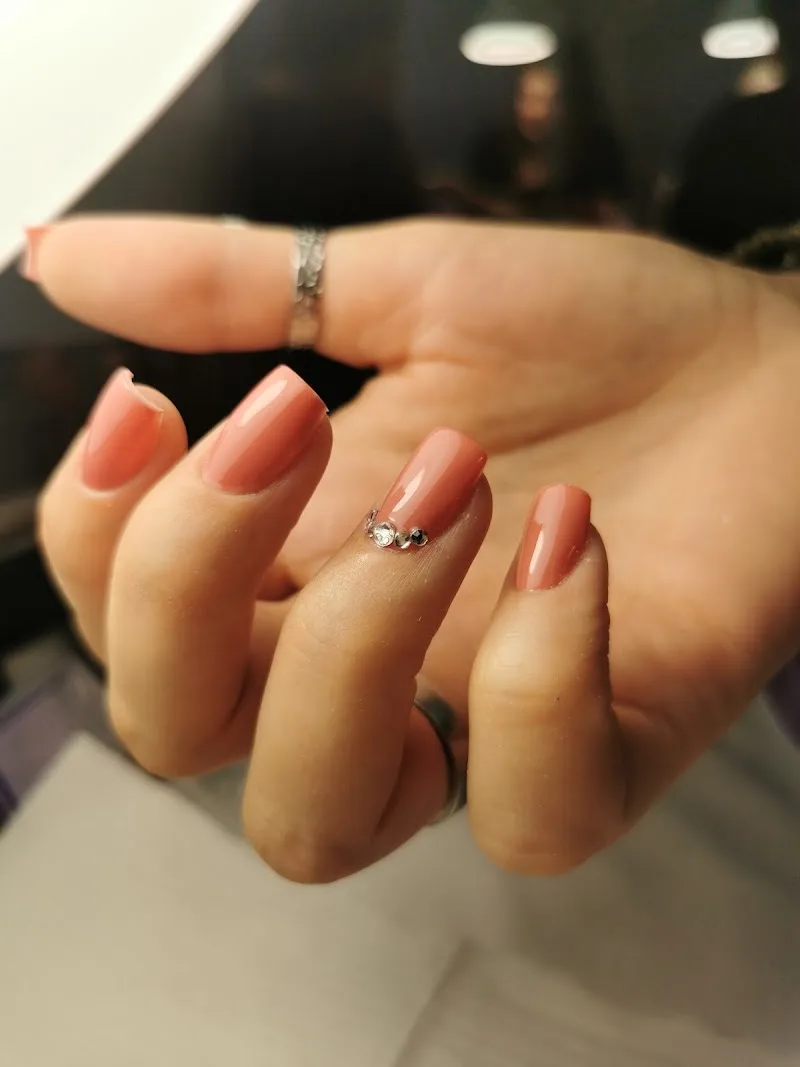 Les ongles de Mélanie - Onglerie Brest - Photo de couverture - OneBooking
