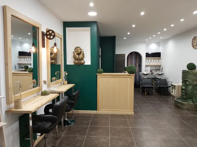 Salon Charmelle - Coiffure Le Havre - Photo de couverture - OneBooking