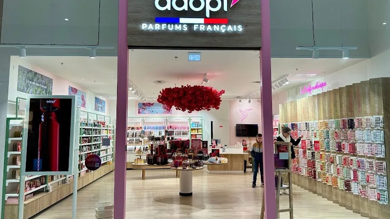 Adopt Parfums - Maquillage Poitiers - Photo de couverture - OneBooking