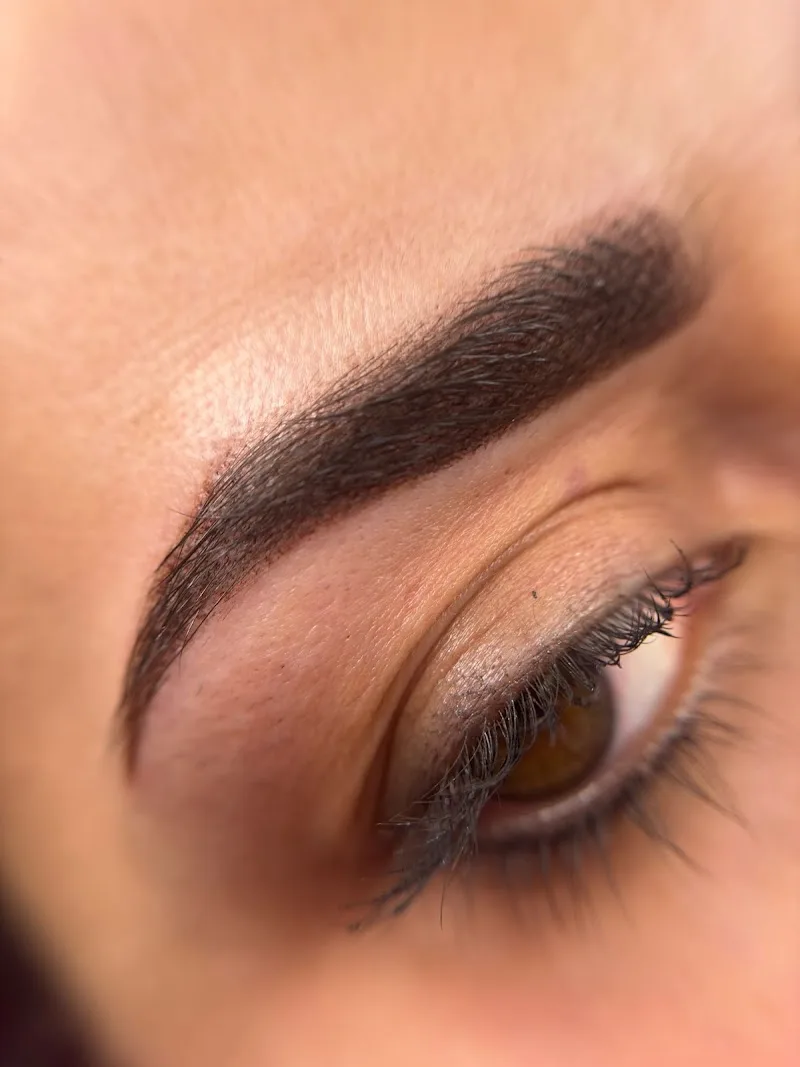 Angie dermo esthetique | Maquillage Permanent Ajaccio/ formatrice maquillage permanent en corse - Maquillage Ajaccio - Photo de couverture - OneBooking