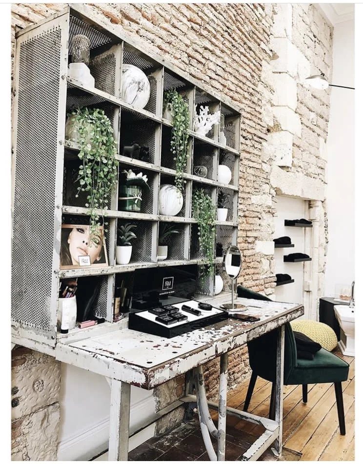 LE CACHEMIRE - Onglerie Dijon - Photo de couverture - OneBooking