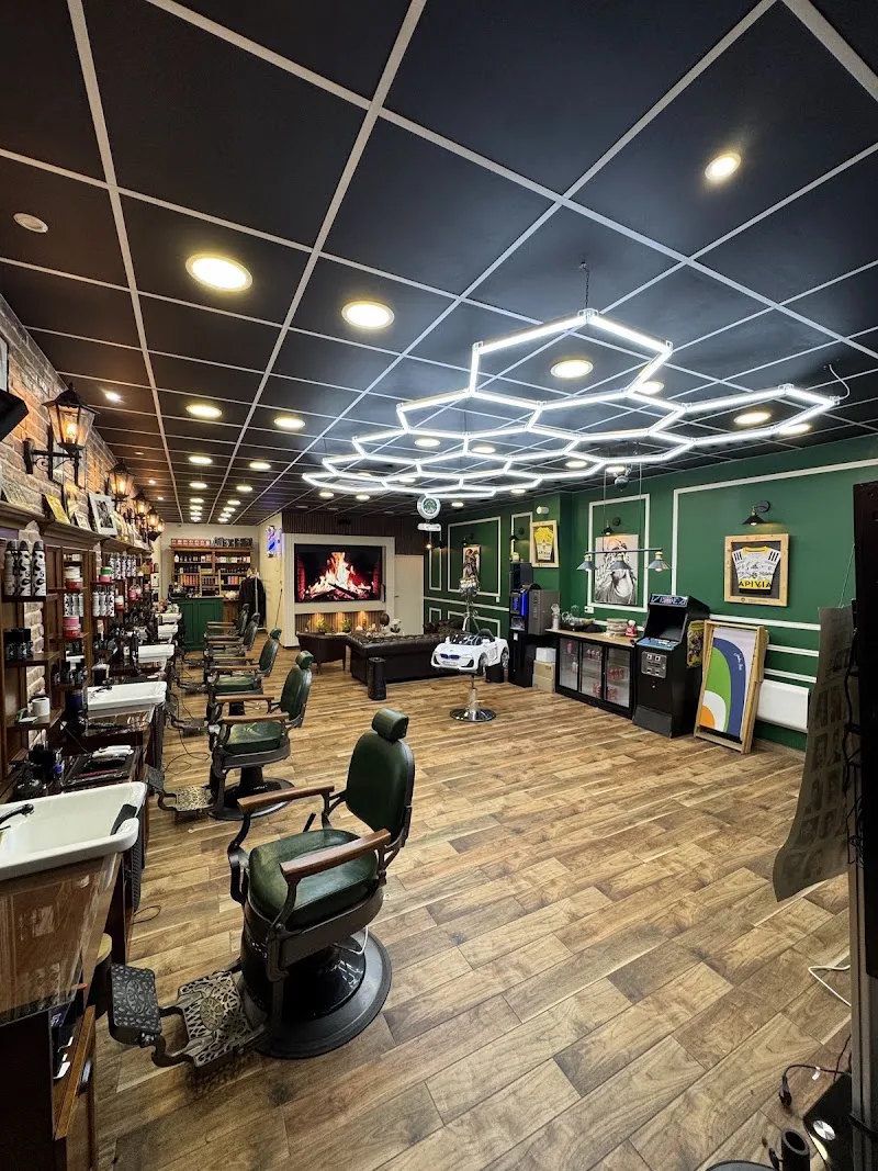Houari barber shop Beaulieu