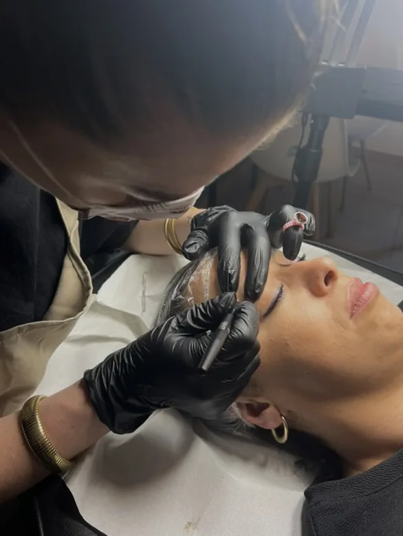 Brows Art Aurillac - Épilation Aurillac - Photo de couverture - OneBooking