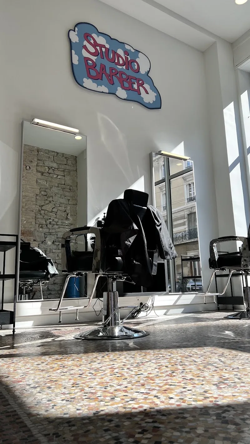 Studio Barber - Championnet - Barbier Grenoble - Photo de couverture - OneBooking