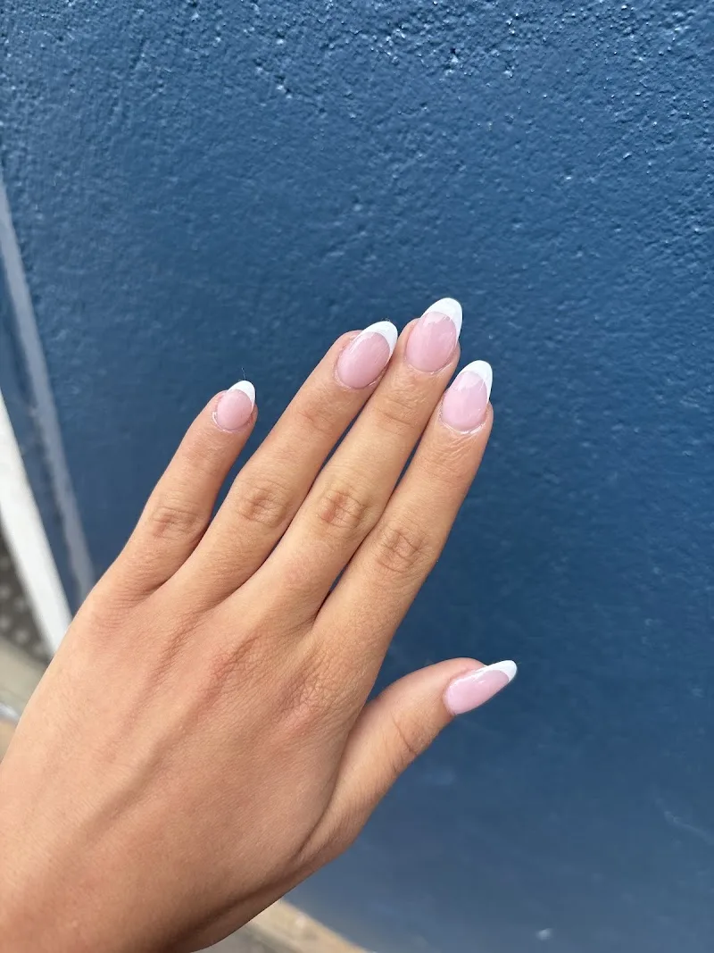 Belle nail Le Mans - Onglerie Le Mans - Photo de couverture - OneBooking