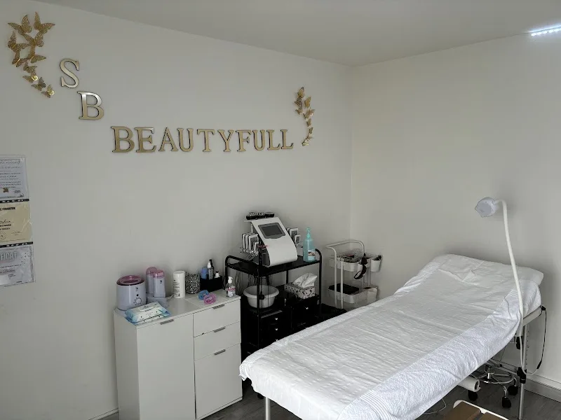 SB Beautyfull - Sourcils & cils Le Mans - Photo de couverture - OneBooking