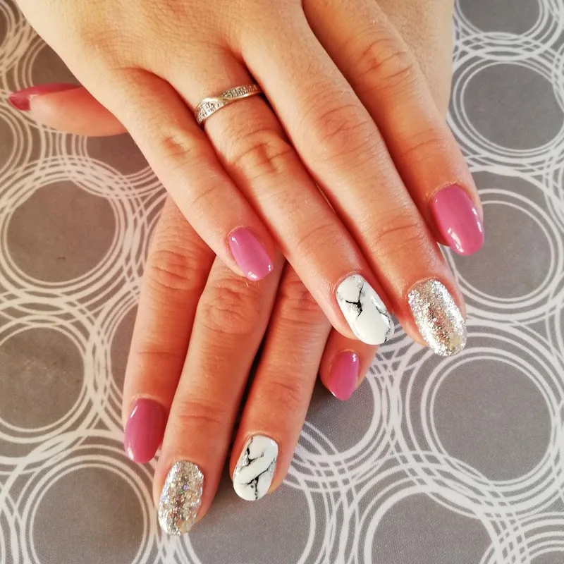 Ame.andine Bien être & Beauté - Onglerie Bordeaux - Photo de couverture - OneBooking