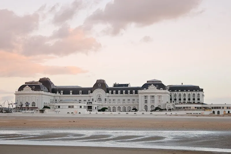 Cures Marines Trouville Hotel Thalasso & Spa-MGallery - Spa Le Havre - Photo de couverture - OneBooking