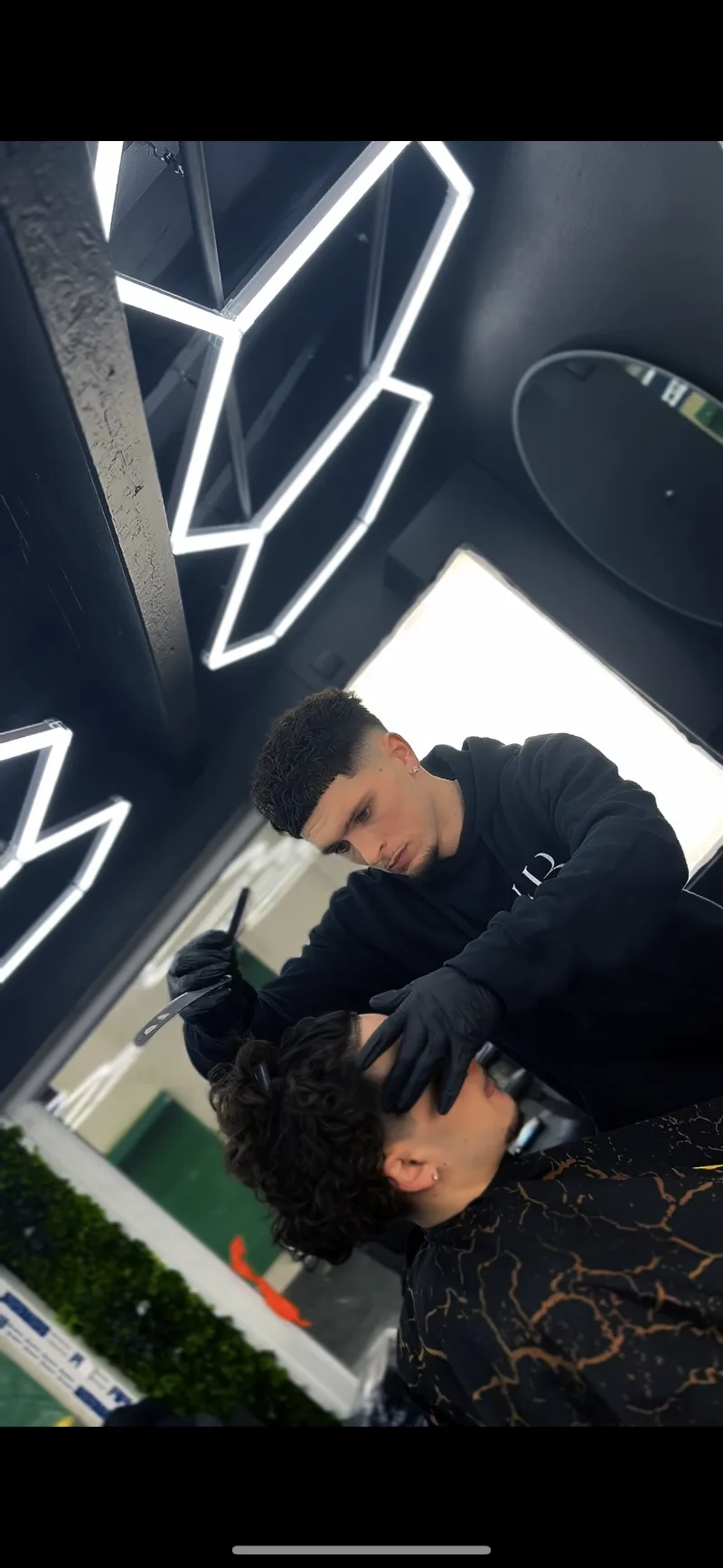 Krys Barber Beaucouzé
