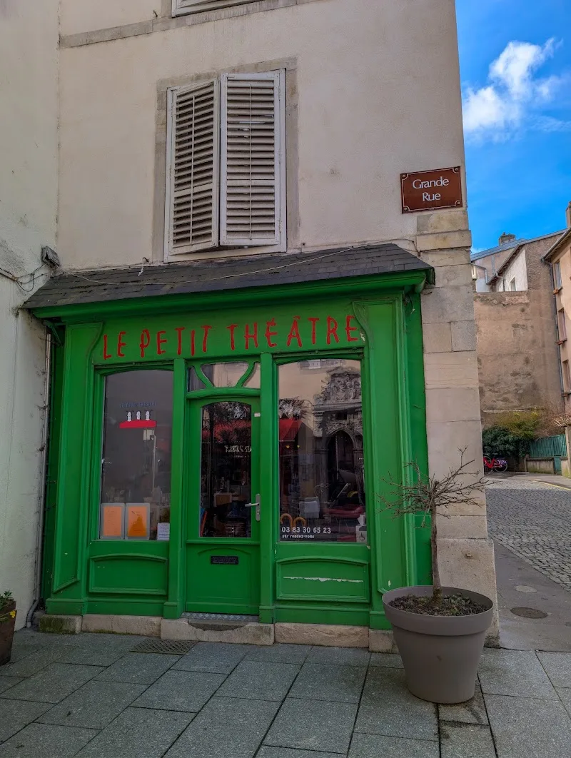 Le Petit Théâtre