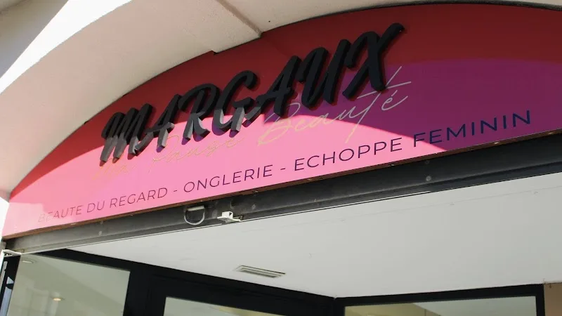 Ma pause beauté by Margaux - Sourcils & cils Béziers - Photo de couverture - OneBooking