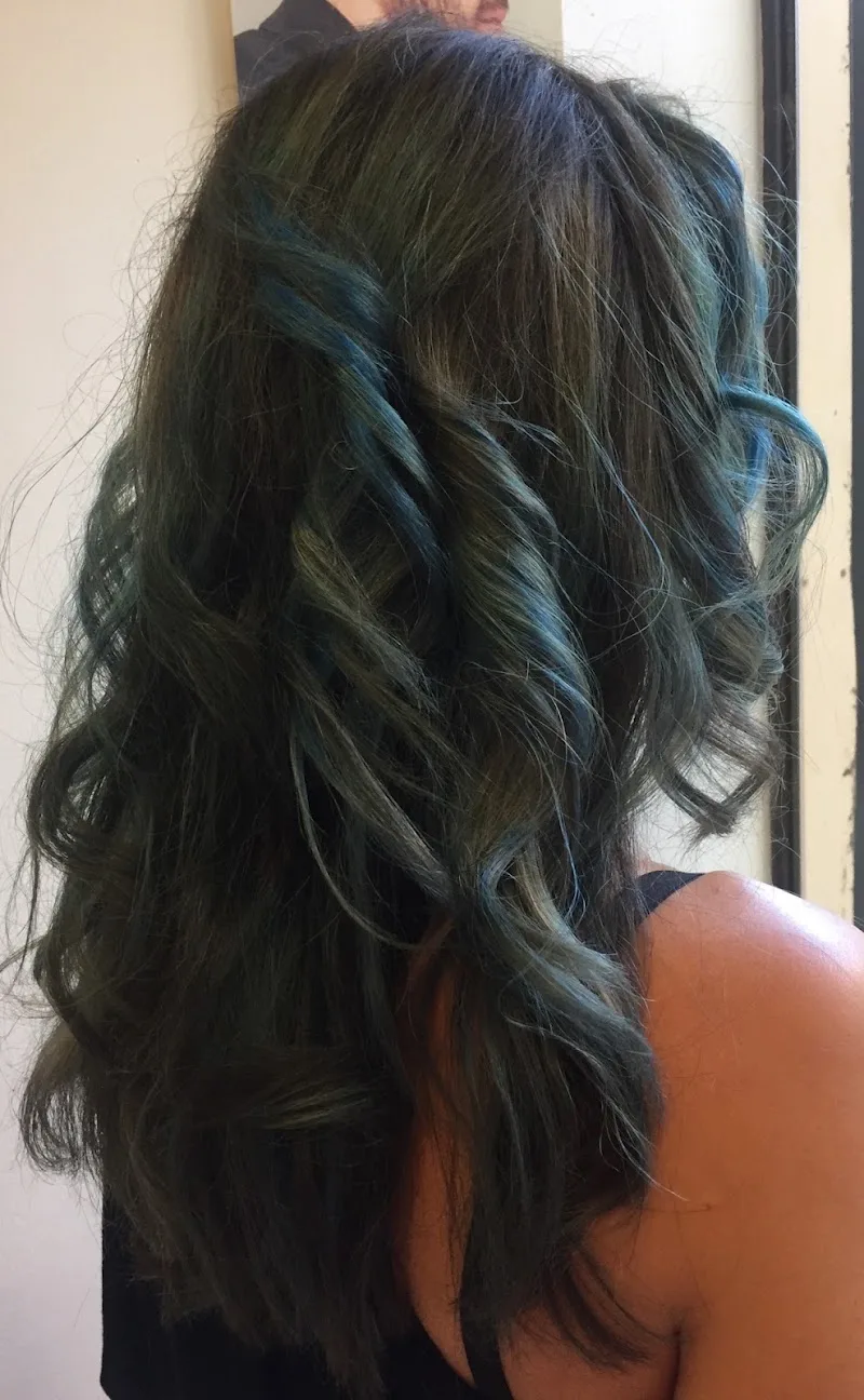 Karine Coiffure SETE - Coiffure Sète - Photo de couverture - OneBooking