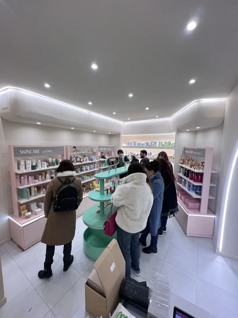 PPOPPO BEAUTY - Maquillage Bordeaux - Photo de couverture - OneBooking
