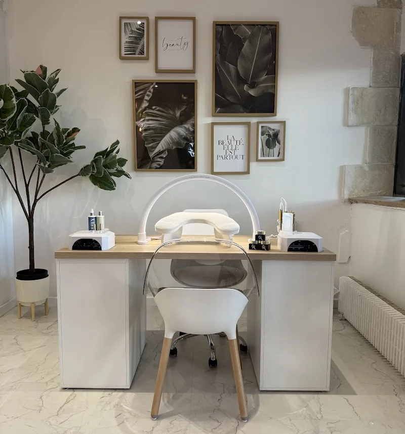 FANCY BEAUTY - Onglerie Dijon - Photo de couverture - OneBooking