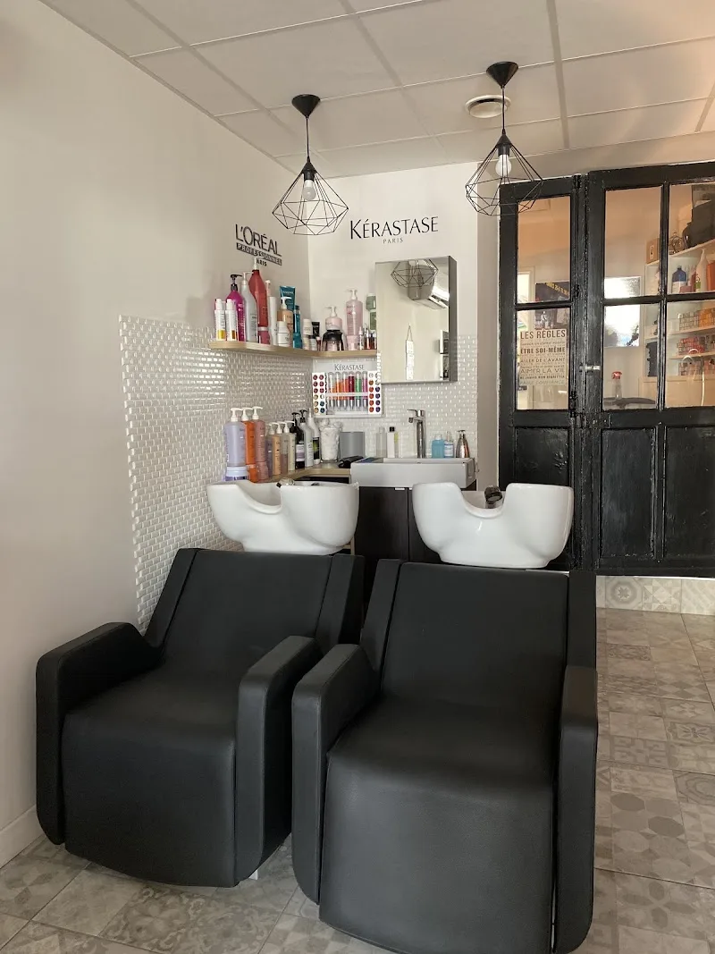 Salon Caroline P - Coiffure Poitiers - Photo de couverture - OneBooking